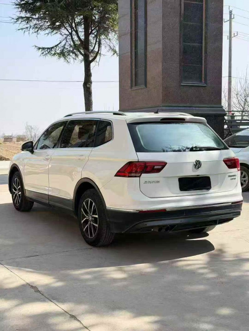 三明18年大众途观7