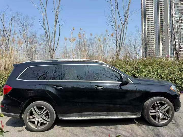 宜昌16年奔驰GL8