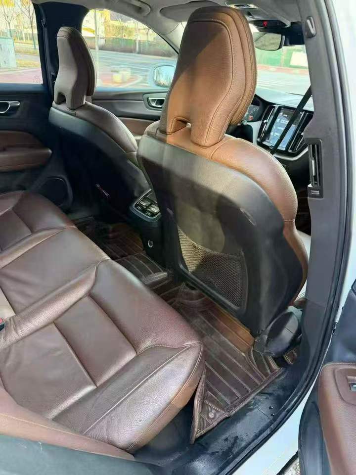 青岛20年沃尔沃XC605