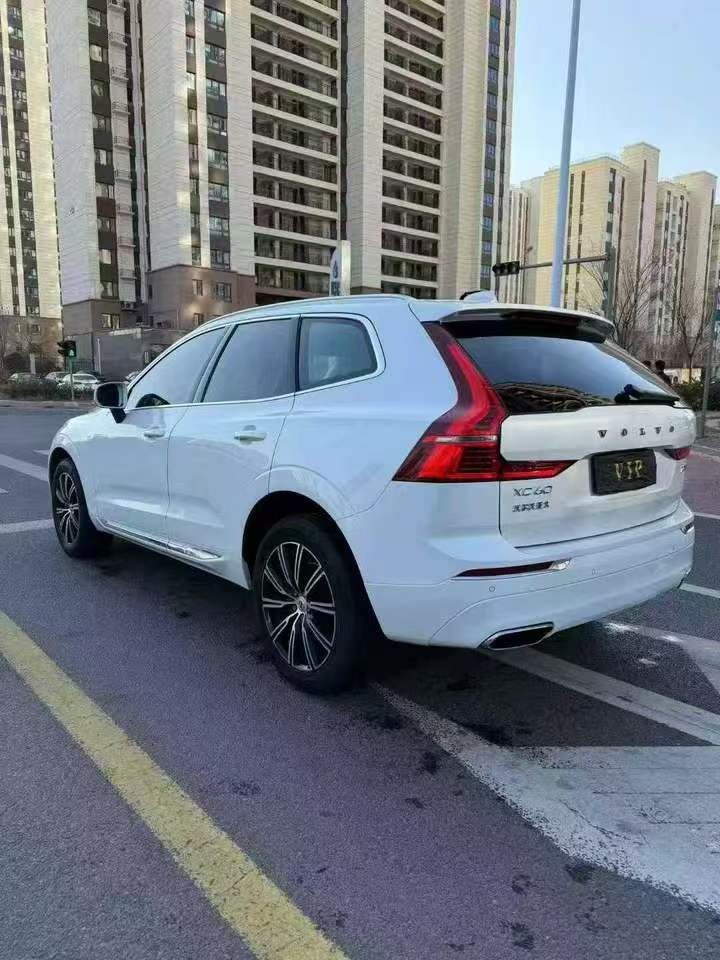 青岛20年沃尔沃XC609