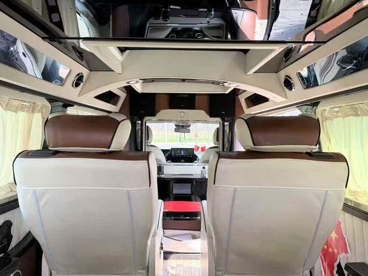 鄂州21年奔驰威霆5