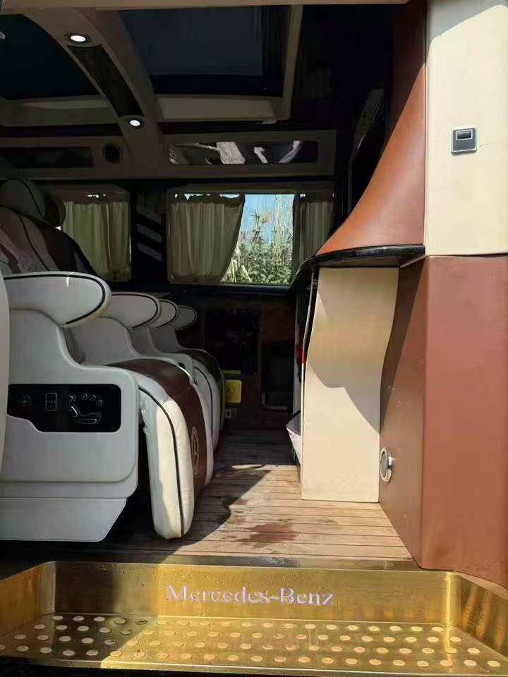 鄂州21年奔驰威霆6