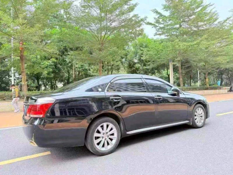 東莞15年豐田皇冠6