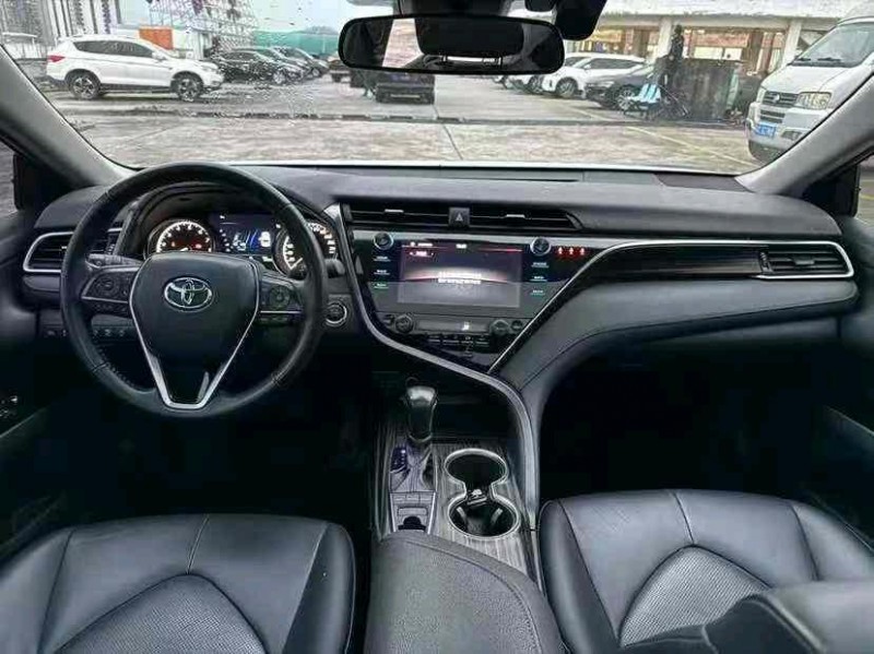 東莞19年豐田凱美瑞4