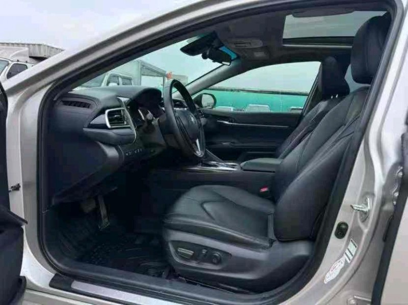 東莞19年豐田凱美瑞5