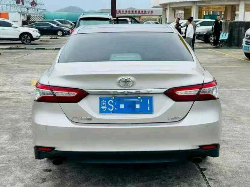 東莞19年豐田凱美瑞7