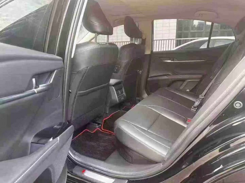 佛山25年丰田凯美瑞7