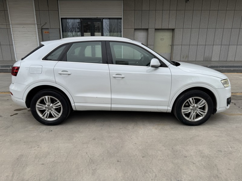 济宁15年奥迪Q38