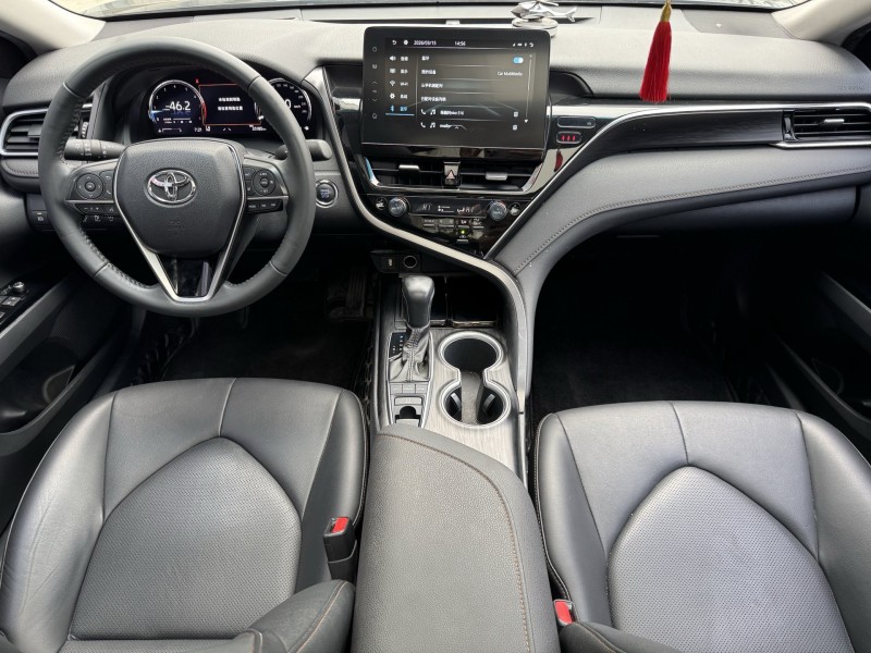 濟寧23年豐田凱美瑞4