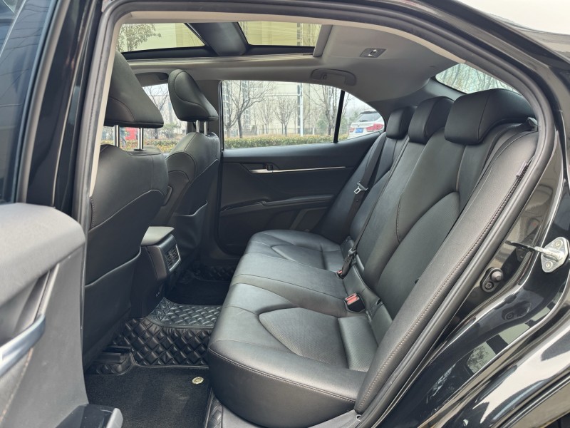 濟寧23年豐田凱美瑞6