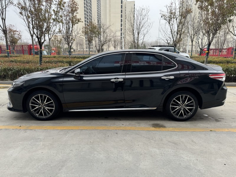 濟寧23年豐田凱美瑞7