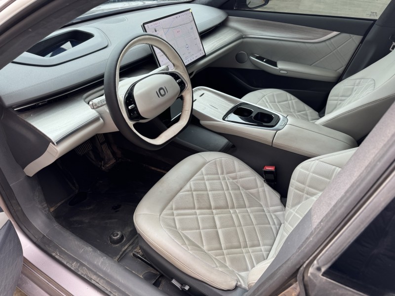 濟寧24年長安汽車啟源5