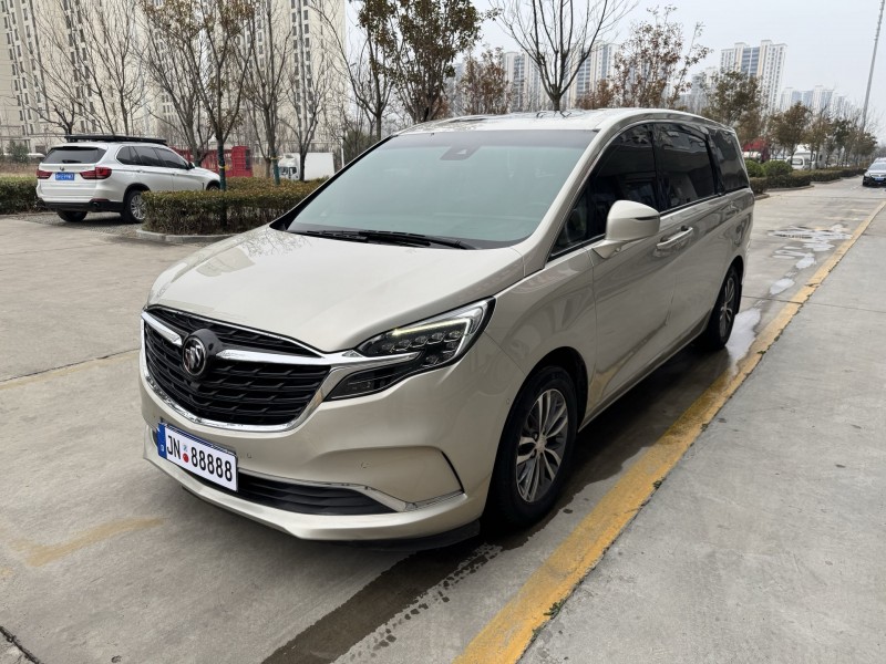 濟寧21年別克GL82