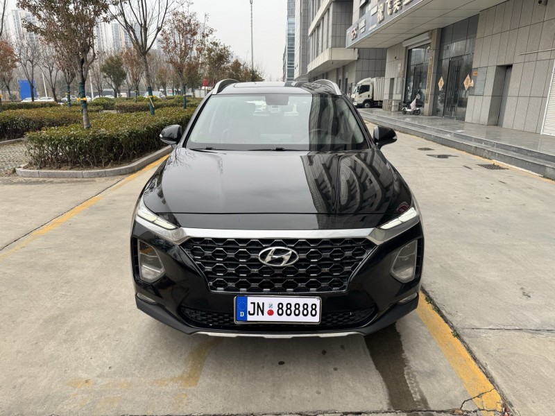 济宁20年现代新胜达1