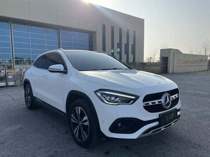 盐城23年奔驰GLA2