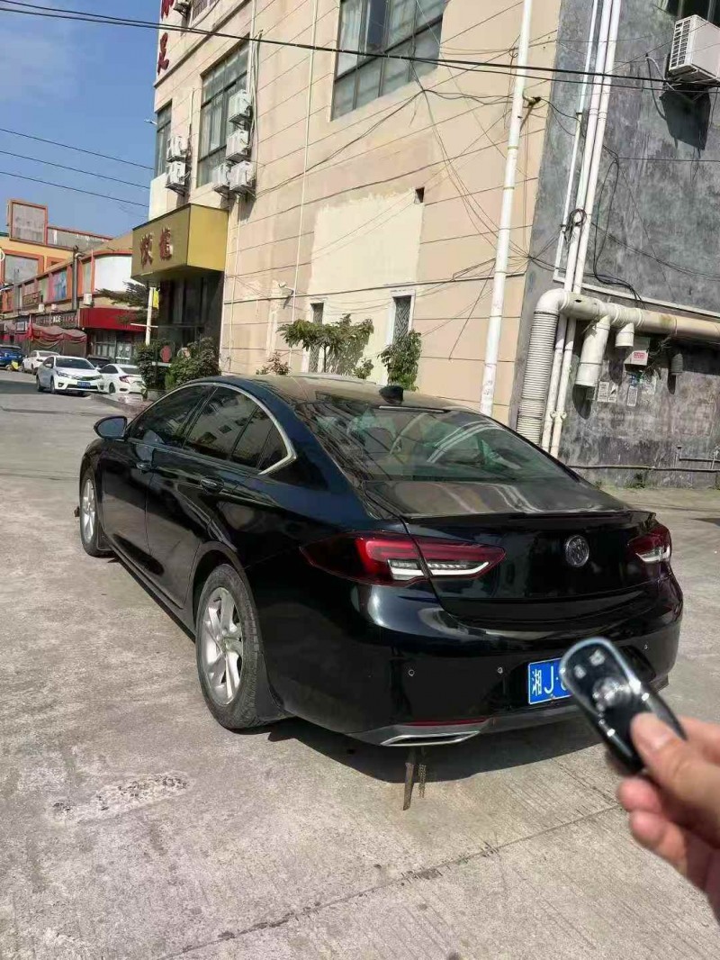 广州23年别克君威7