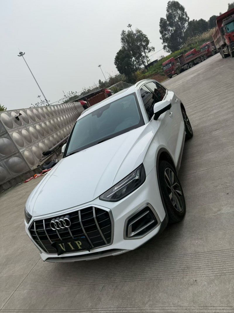 乐山22年奥迪Q52