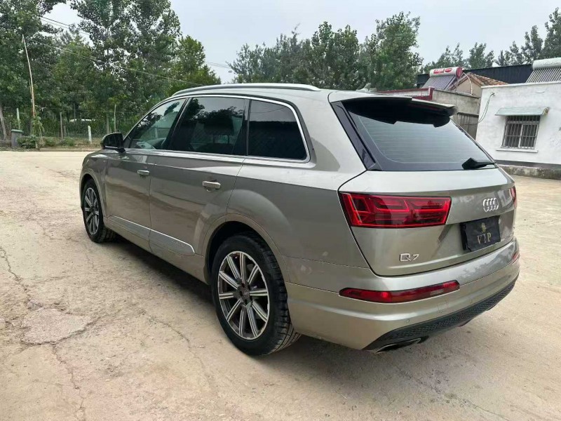 徐州17年奧迪Q78