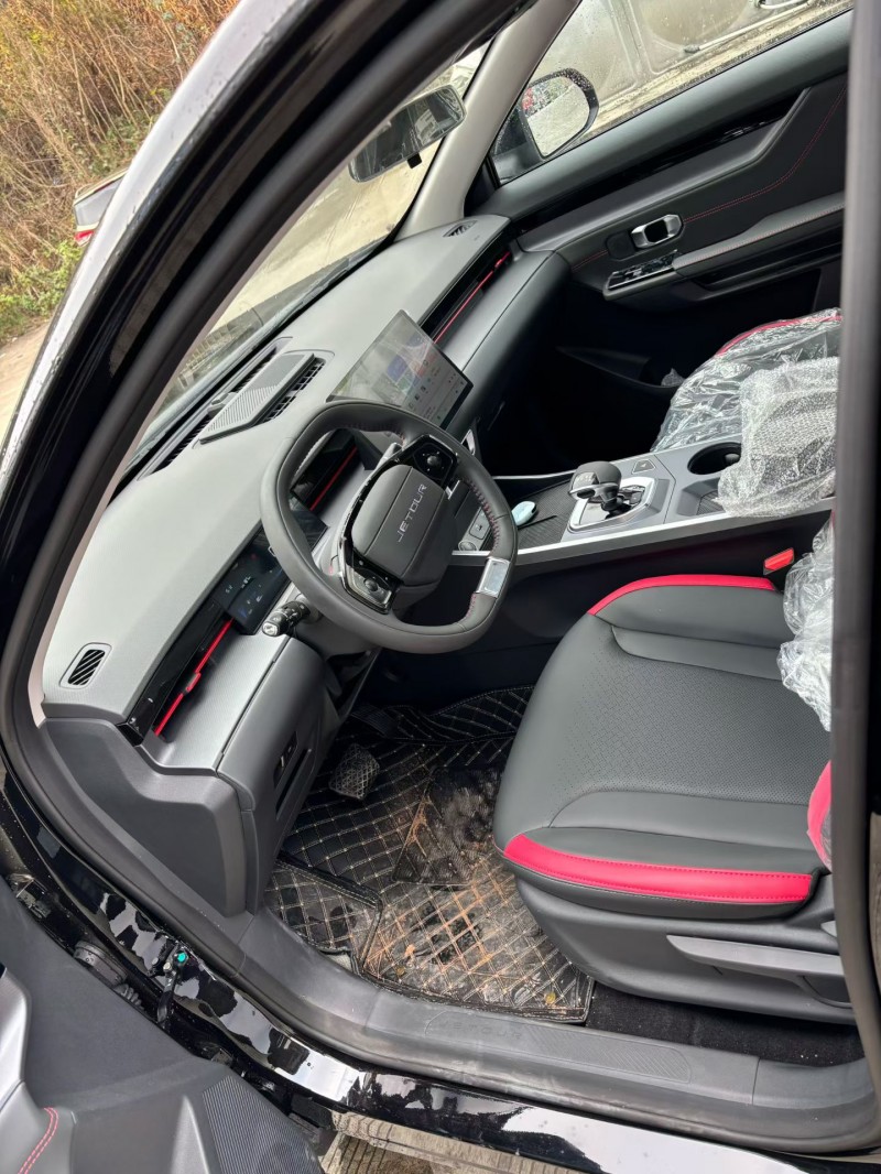 乐山25年奇瑞捷途3