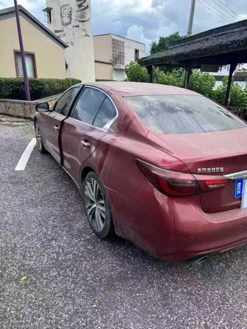 嘉兴18年英菲尼迪Q508