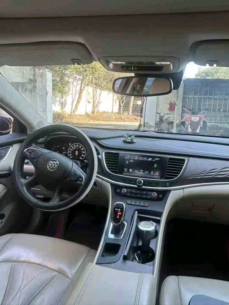 蚌埠19年别克君越9