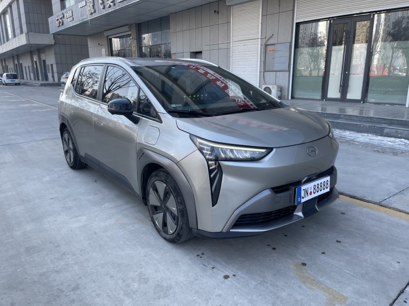 济宁22年传祺埃安Y3