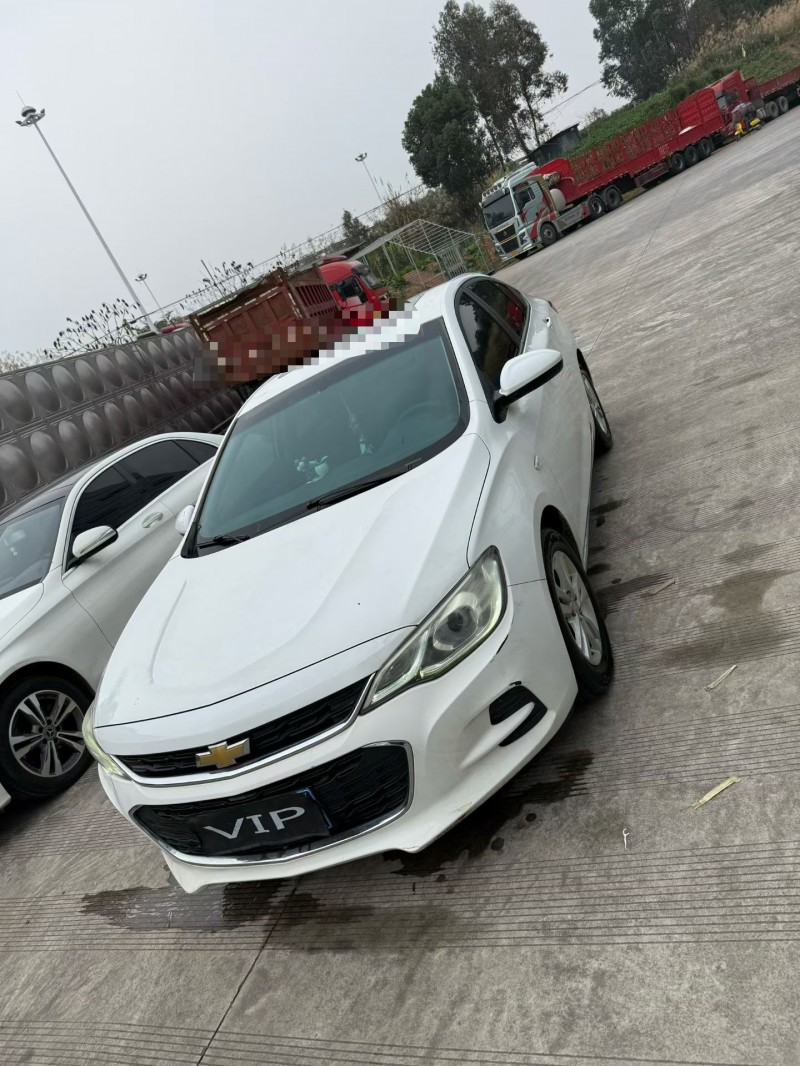 乐山19年雪佛兰科沃兹2