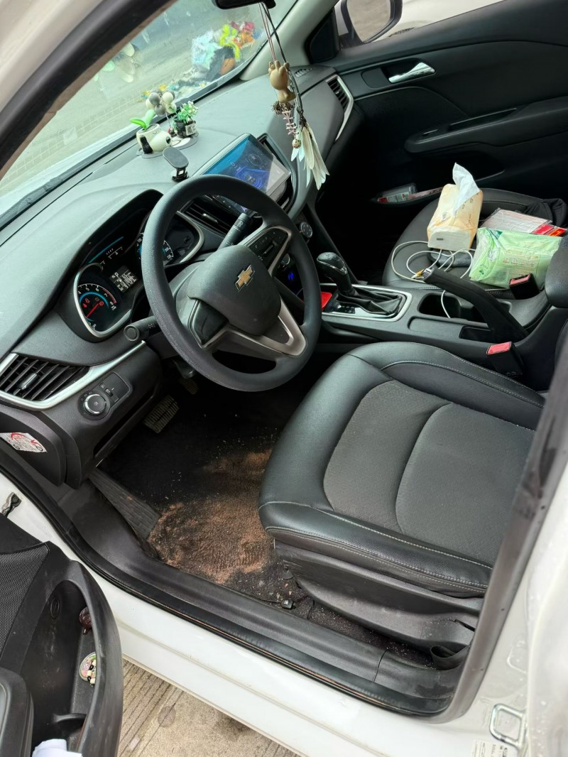 乐山19年雪佛兰科沃兹3