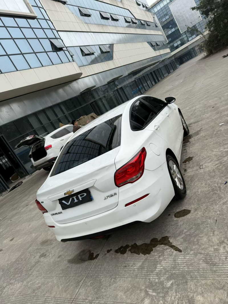 乐山19年雪佛兰科沃兹6