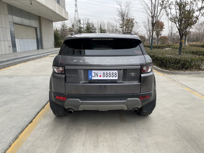 濟寧16年路虎極光7