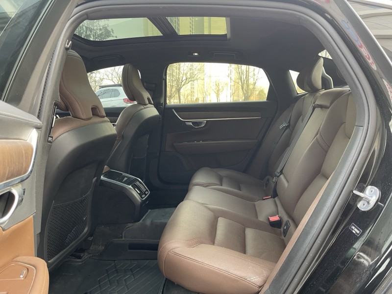 济宁24年沃尔沃S907