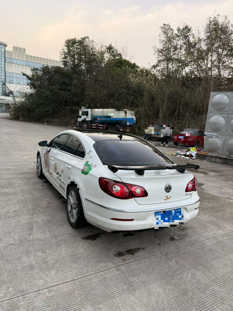 乐山12年大众CC5