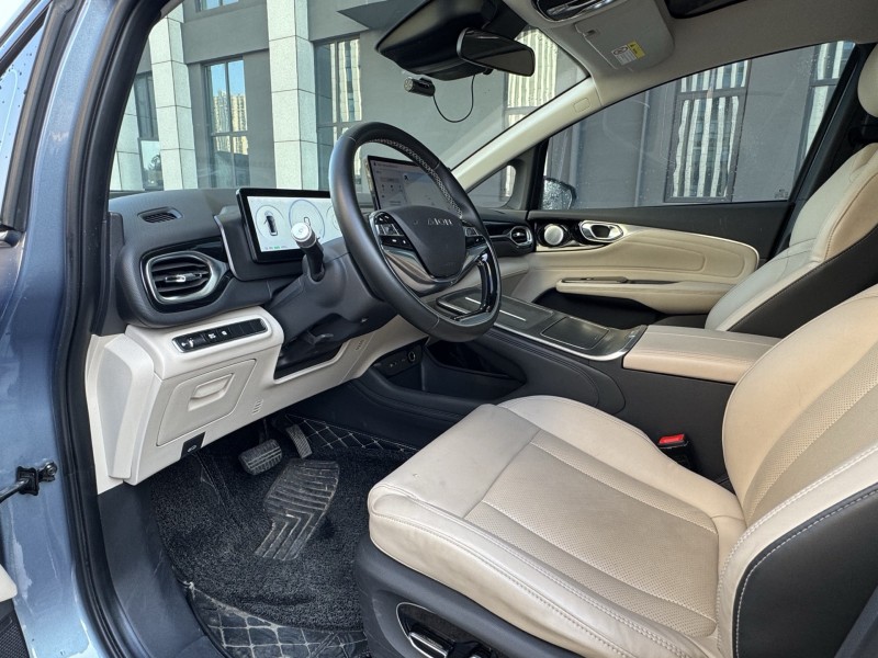 岳阳23年传祺埃安V3