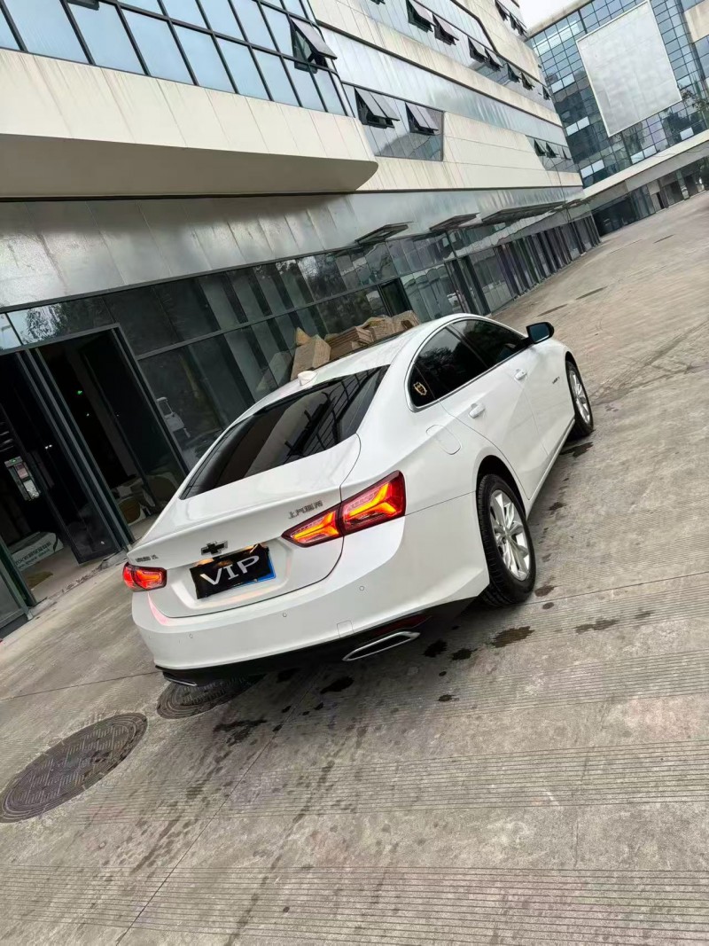 乐山25年雪佛兰迈锐宝5