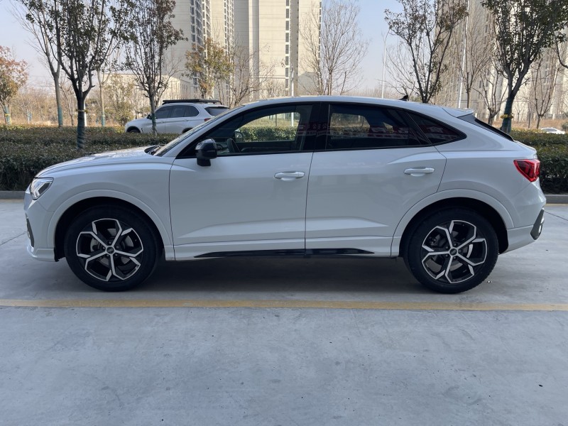 济宁22年奥迪Q34