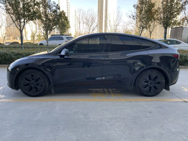 济宁23年特斯拉MODEL Y7