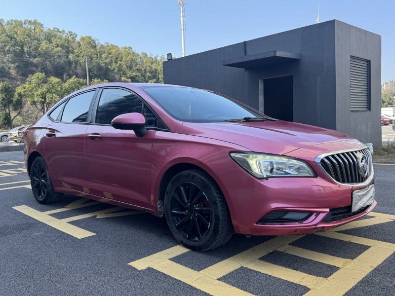 岳阳17年别克威朗2