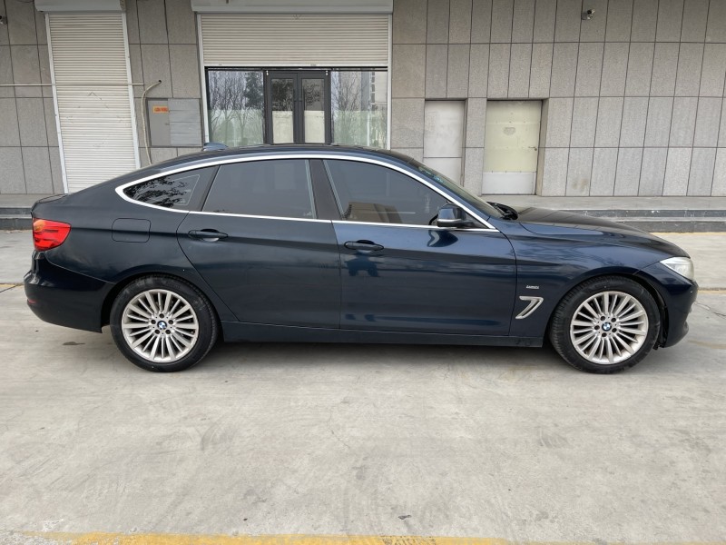 济宁16年宝马3系9