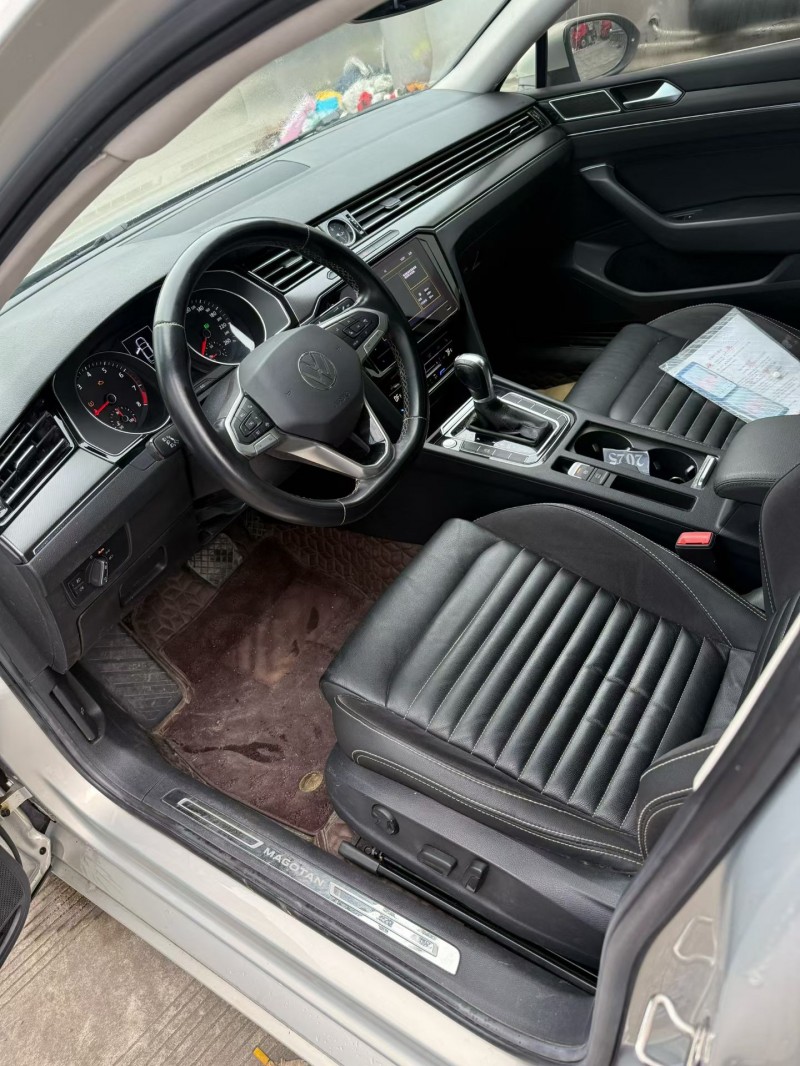 乐山21年大众迈腾3