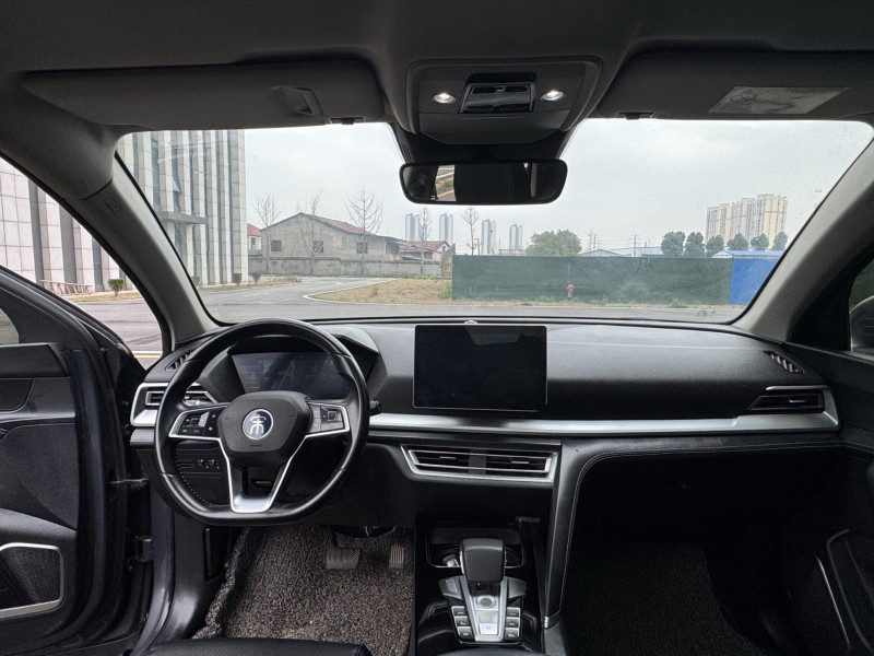 岳阳19年比亚迪宋5