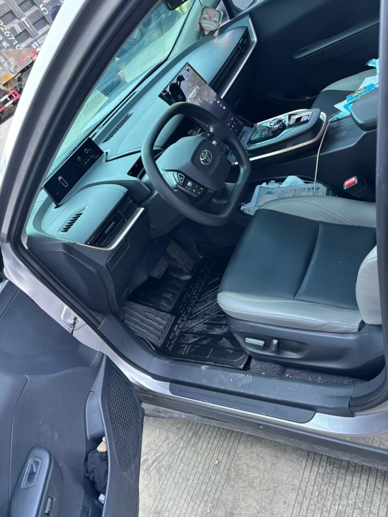 乐山23年丰田BZ3Pro3