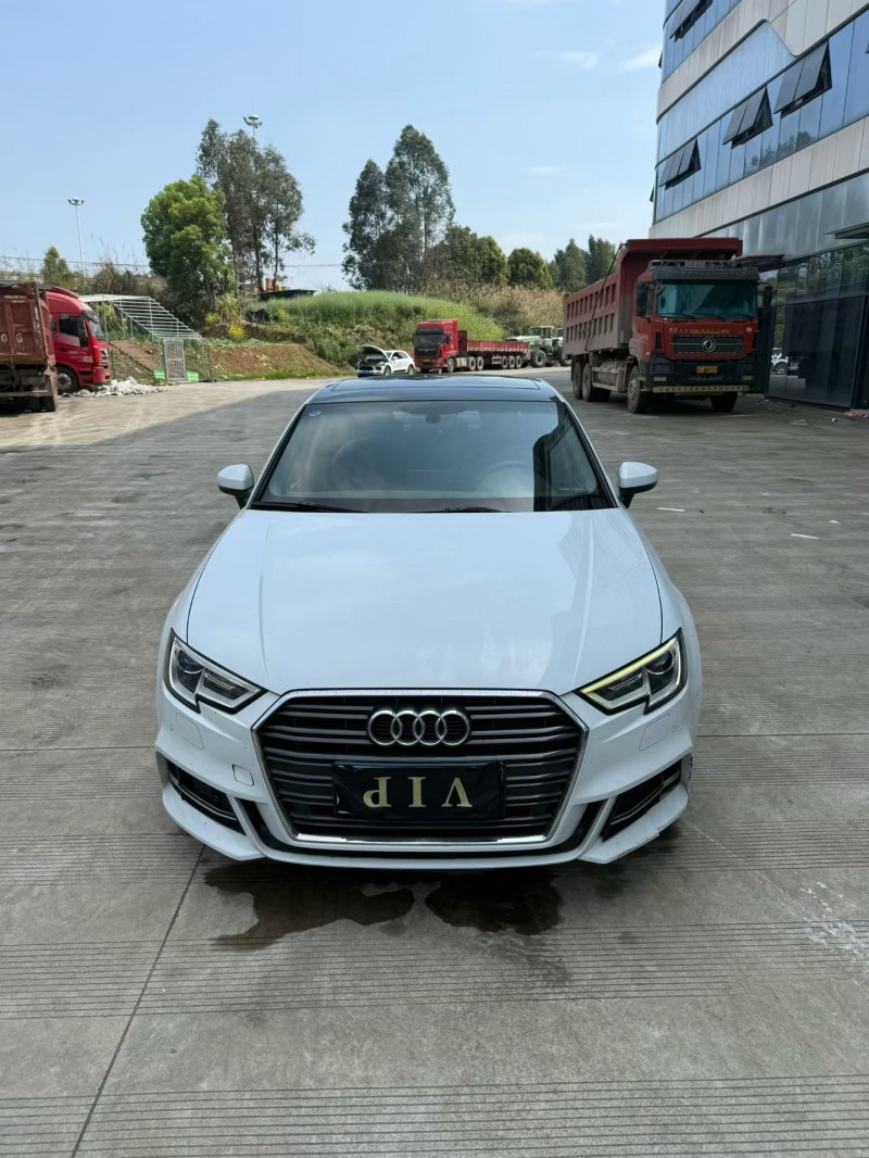 乐山18年奥迪A31