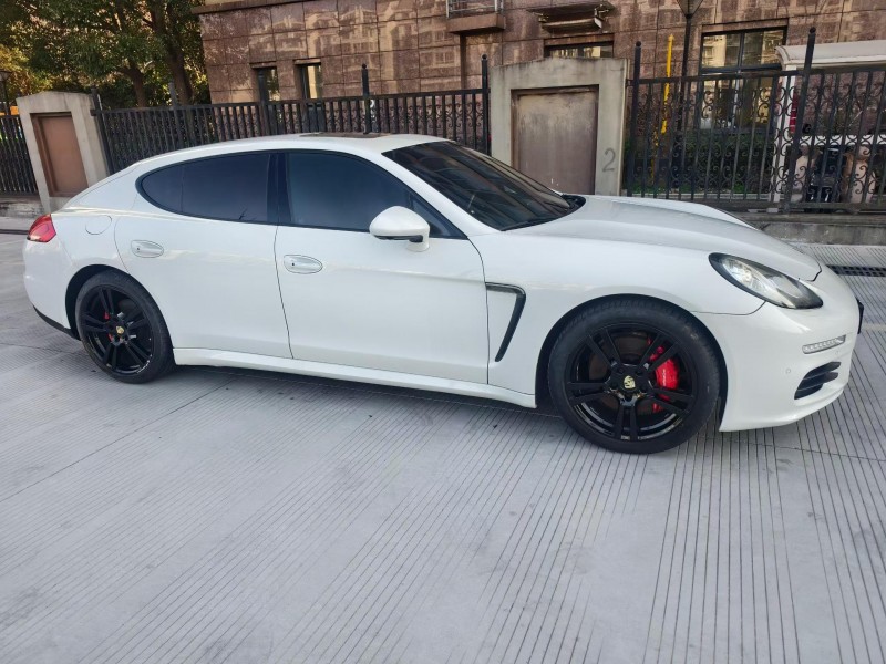 宁波15年保时捷帕拉梅拉2