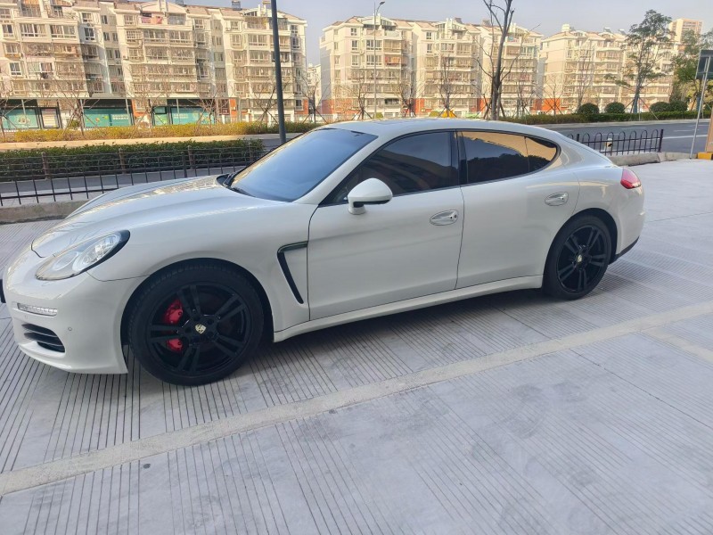 宁波15年保时捷帕拉梅拉3