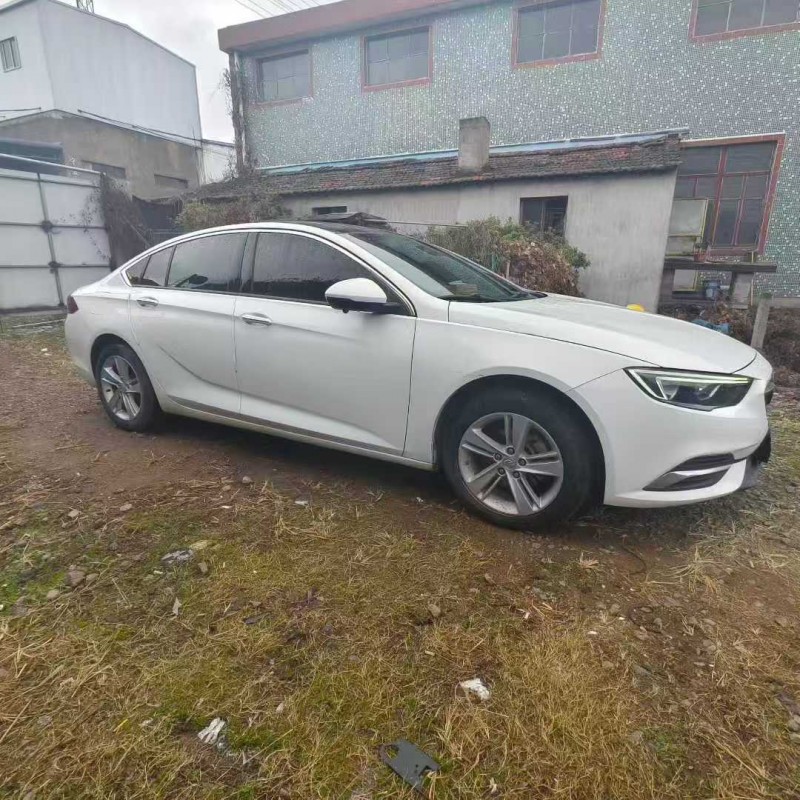 宁波18年别克君威2