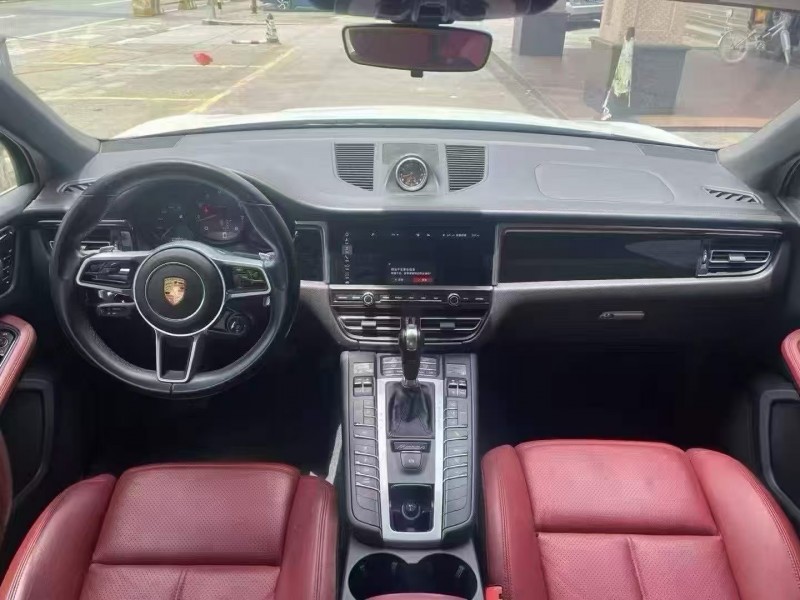 武汉20年保时捷Macan5