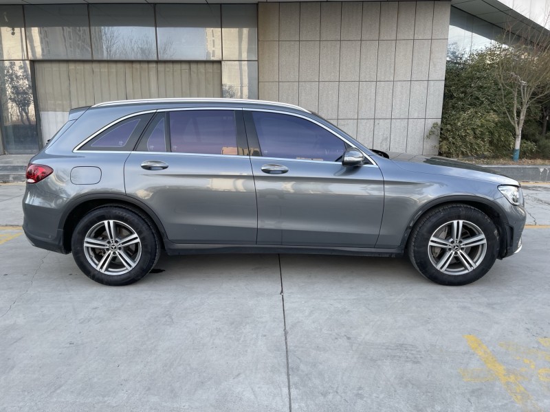 济宁20年奔驰GLC3