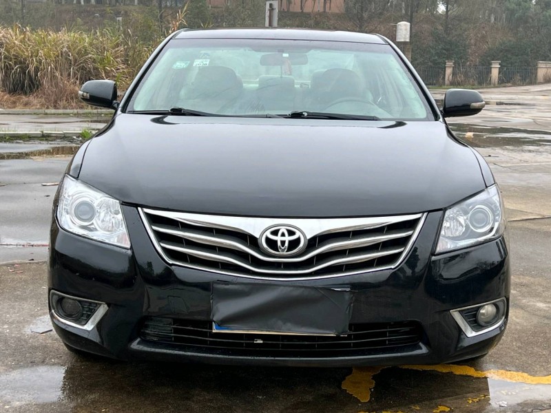 长沙14年丰田凯美瑞1