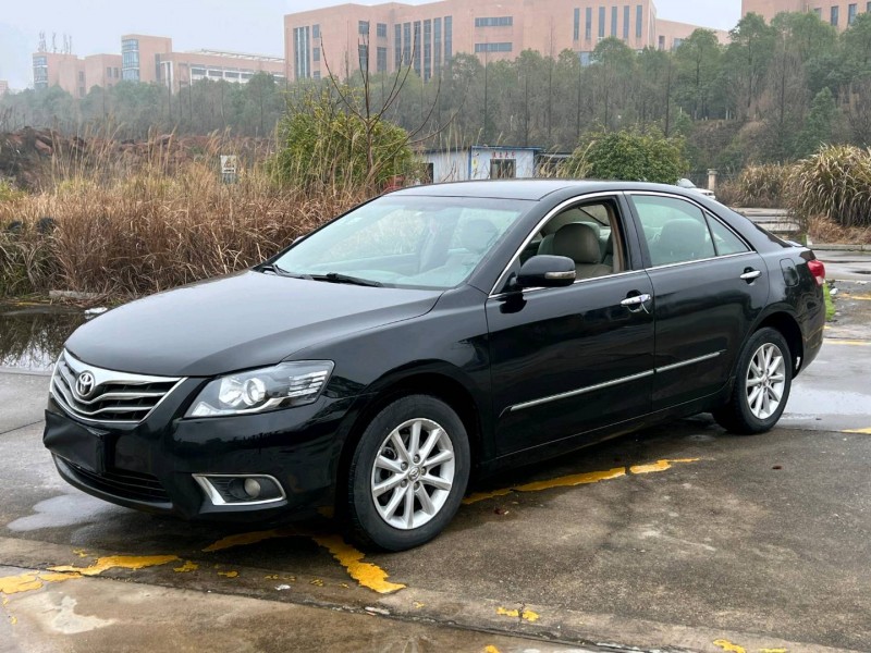 长沙14年丰田凯美瑞3