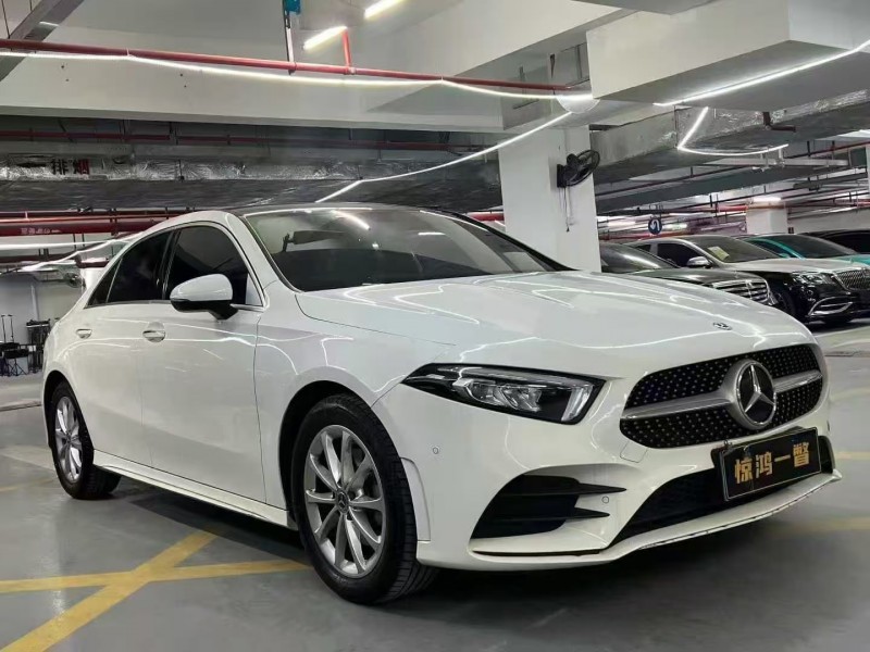 廣州19年奔馳A2